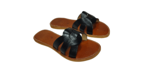 Genuine leather slipper with traditional design